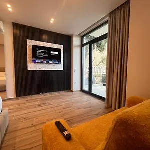 Xika Guest house